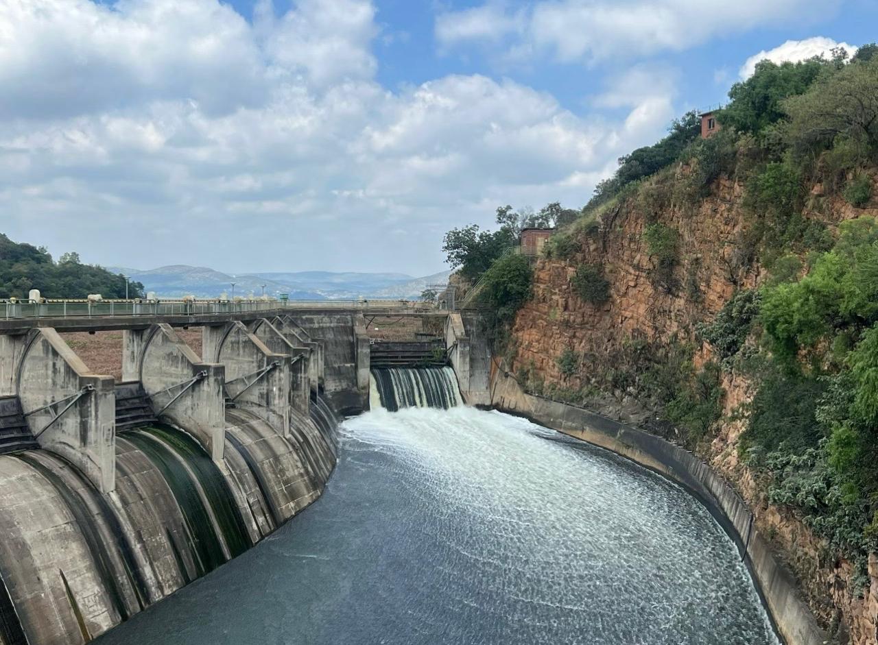 Hartbeespoort Dam spillway